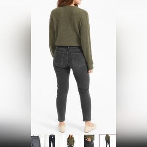 Everlane Mid Rise Skinny Jean- 23 Ankle, Washed Black